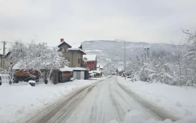 Putevi prvog prioriteta prohodni i bez snega, oprez zbog moguće magle i leda