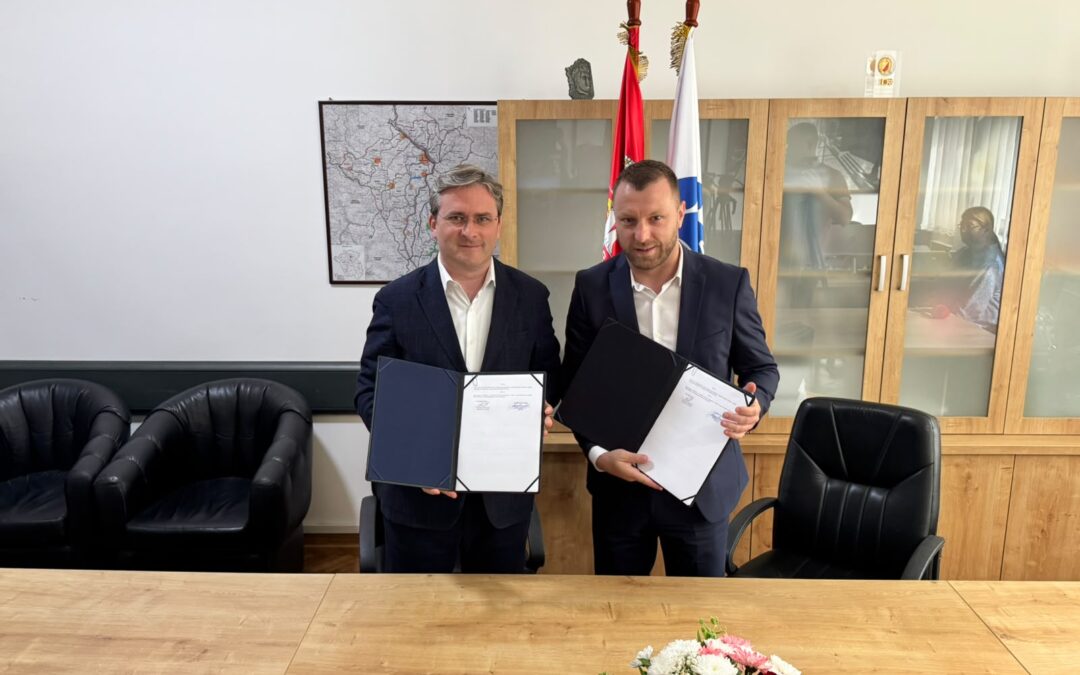Selaković i Mitrović potpisali ugovor: Država finansira završetak radova na Centru za kulturu u Ivanjici