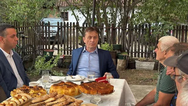 Glišić u Mrčajevcima: Razgovor sa meštanima o razvoju putne infrastrukture
