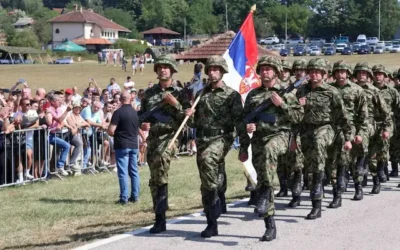 ISTORIJSKI POVRATAK VOJSKE U SRBIJI: Vučić prelomio, od ovog datuma mladići ponovo oblače uniformu