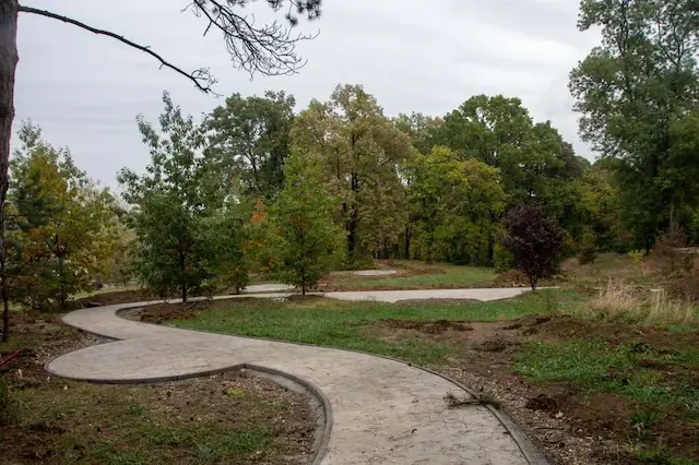 Nastavak obnove simbola grada: Spomen-park u Čačku dobija novi izgled